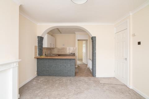 2 bedroom maisonette for sale, Ridgeway Court, Bentley Road North,
