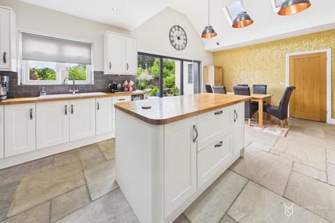 3 bedroom detached bungalow for sale, Eastbourne Road, Eastbourne BN20
