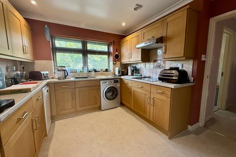3 bedroom detached bungalow for sale, Ger Y Llan, Penrhyncoch SY23