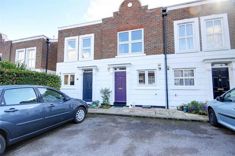 Belgravia Close, High Barnet, Hertfordshire, EN5