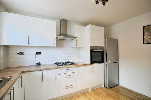3 bedroom end of terrace house to rent, High Street, Chester CH4