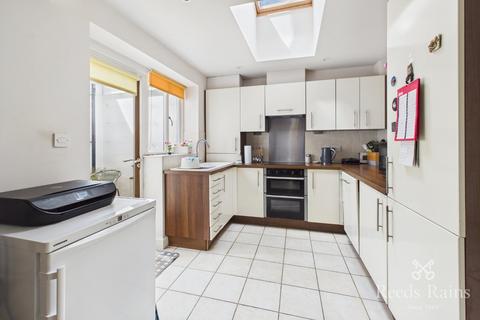 2 bedroom apartment for sale, Barracks Square, Cheshire SK11