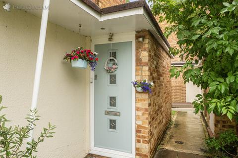 undefined, Culvers Avenue, Carshalton