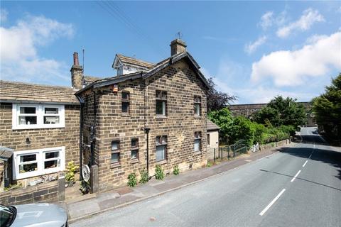 2 bedroom end of terrace house for sale, Haworth Road, Cullingworth, BD13