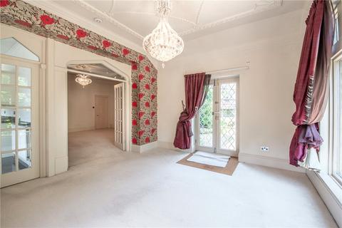 2 bedroom end of terrace house for sale, Haworth Road, Cullingworth, BD13
