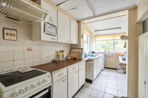 undefined, Grosvenor Avenue, Carshalton