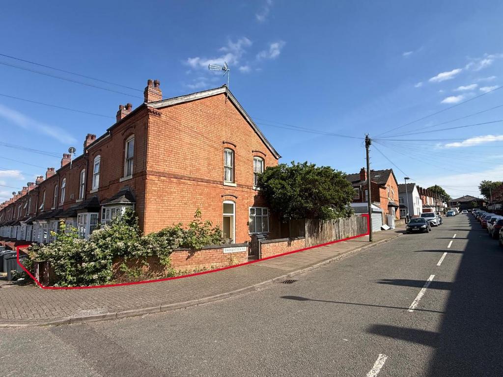 2 bedroom end of terrace house for sale
