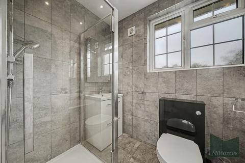 4 bedroom detached house to rent, Pine Grove, Brookmans Park