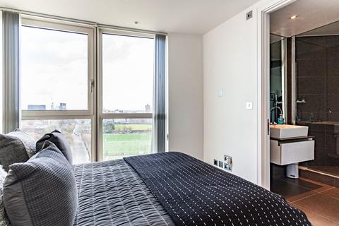 2 bedroom flat to rent, No 1 Building, Gunwharf Quays, PO1