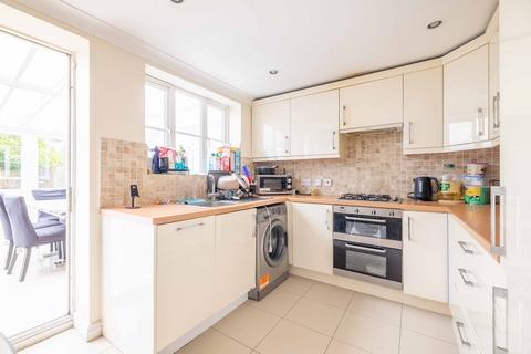 3 bedroom terraced house for sale, Rose Park Close, Hayes UB4