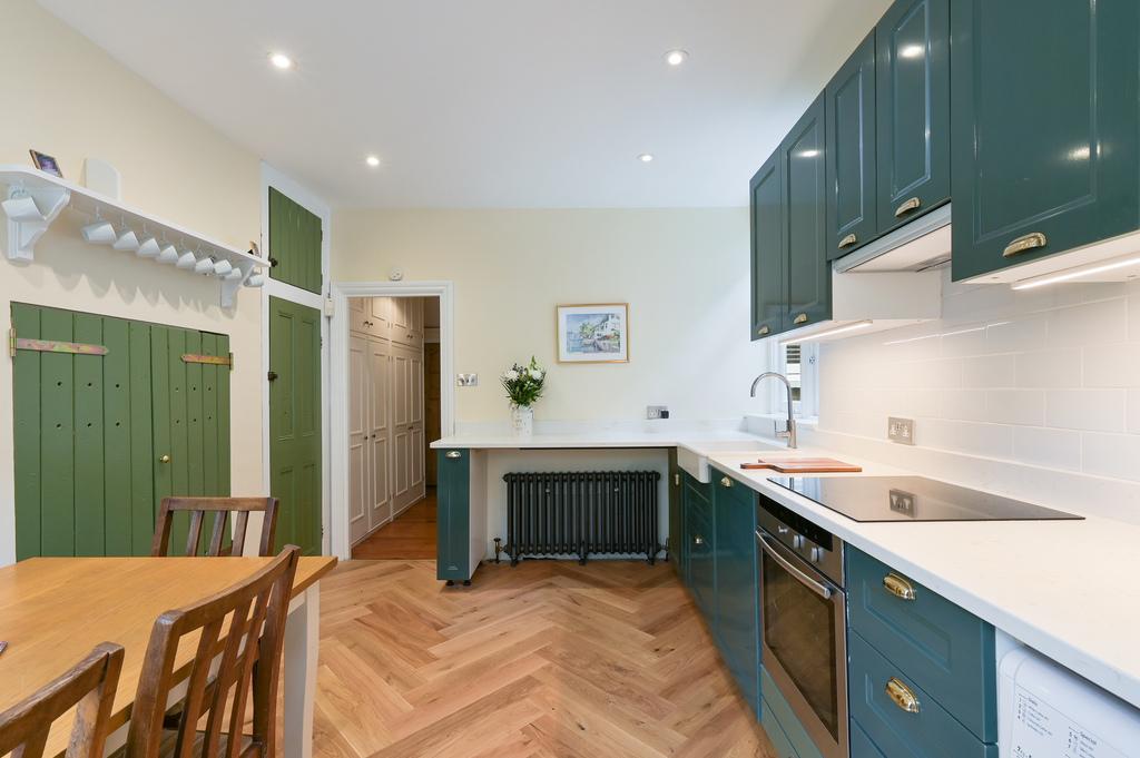 Apartment in London, Brook Green - View 3