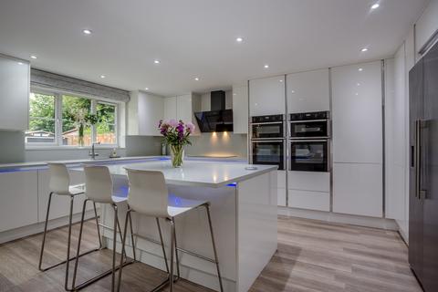 5 bedroom detached house for sale, Lilac Drive, Monmouth