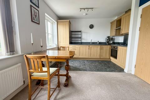 2 bedroom flat for sale, Meadow Bank, Llandarcy, SA10