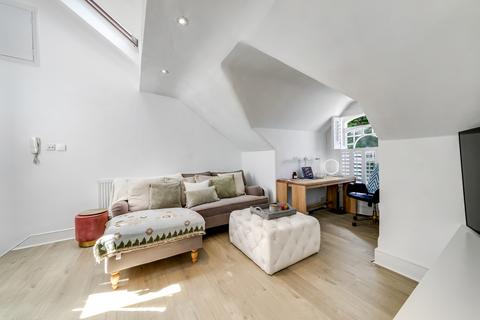 1 bedroom flat to rent, Crockerton Road, SW17