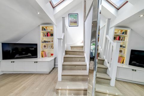 1 bedroom flat to rent, Crockerton Road, SW17