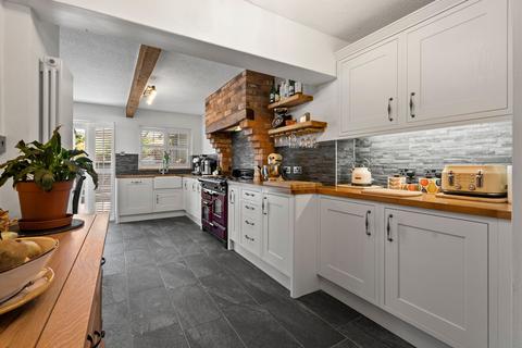 3 bedroom cottage for sale, Twyford, Evesham, WR11