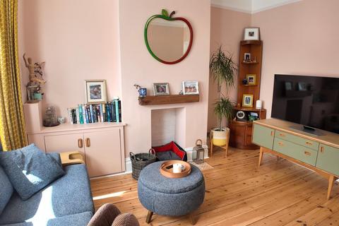 3 bedroom semi-detached house for sale, Coronation Road, Cowes