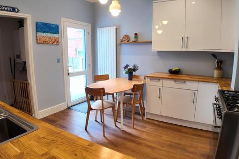 3 bedroom semi-detached house for sale, Coronation Road, Cowes