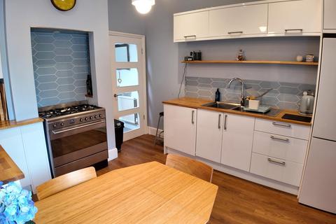 3 bedroom semi-detached house for sale, Coronation Road, Cowes