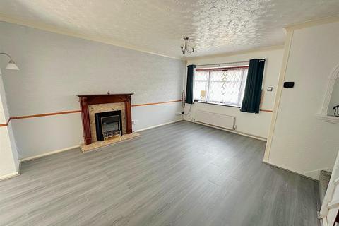 3 bedroom semi-detached house to rent, Marine Crescent, Stourbridge