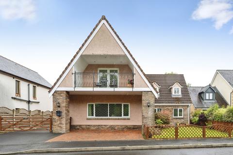 5 bedroom detached house for sale, Kings Road, Ammanford SA18
