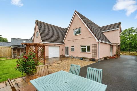5 bedroom detached house for sale, Kings Road, Ammanford SA18