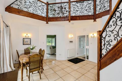 5 bedroom detached house for sale, Kings Road, Ammanford SA18