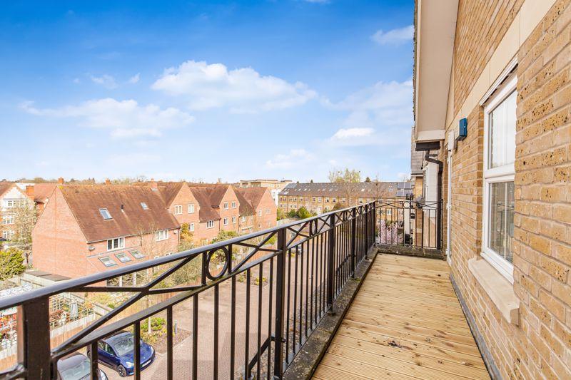Apartment in Oxford, Oxfordshire - View 5