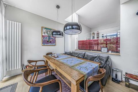 4 bedroom semi-detached house for sale, Baring Road, London