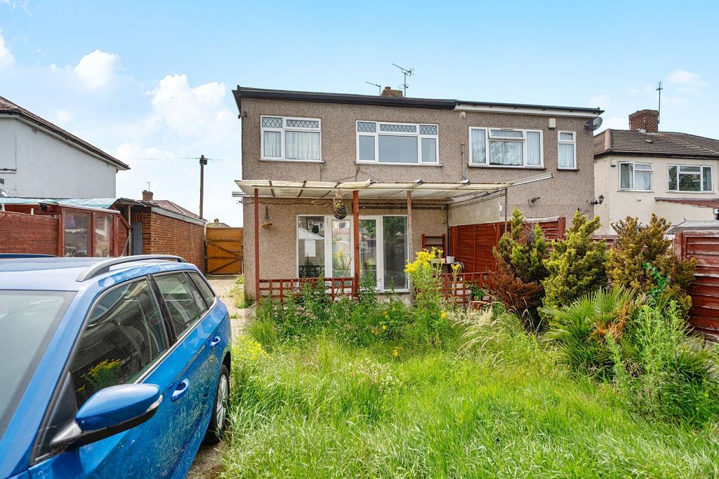 Detached house exterior, garden