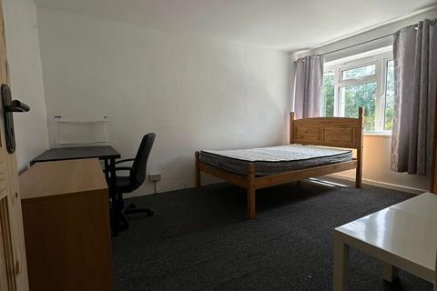 undefined, Bolster Grove, Crescent Rise, London