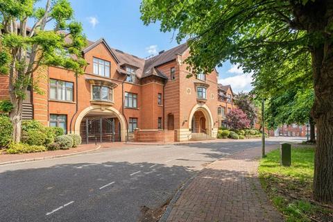2 bedroom flat for sale, Station Road, Henley-On-Thames RG9