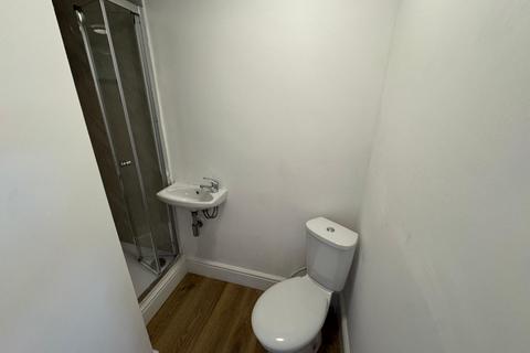 1 bedroom flat to rent, Lodge Lane, Beeston, Leeds, LS11
