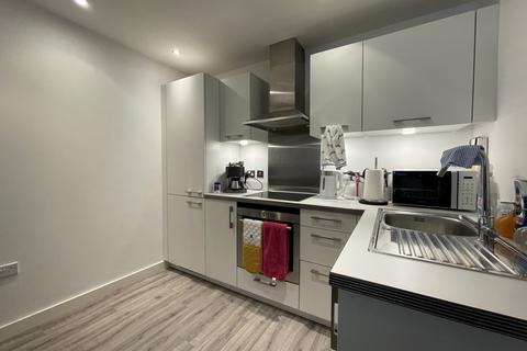 1 bedroom property to rent - Mehr
