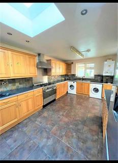 3 bedroom terraced house to rent, Shakespeare Crescent, London, London, E12