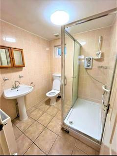 3 bedroom terraced house to rent, Shakespeare Crescent, London, London, E12