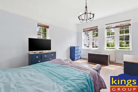 1 bedroom ground floor flat for sale, Caroe Court, London, N9