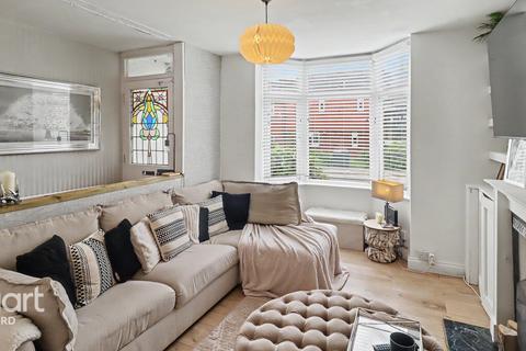 3 bedroom terraced house for sale, Beaver Road, Ashford