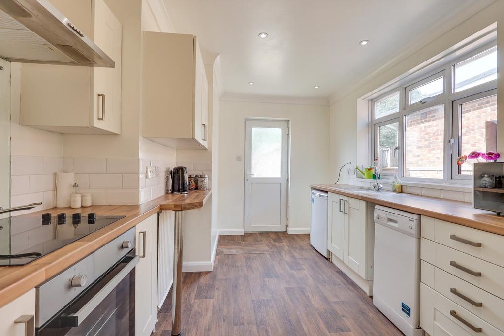 Portsmouth Road, Woolston - View 2