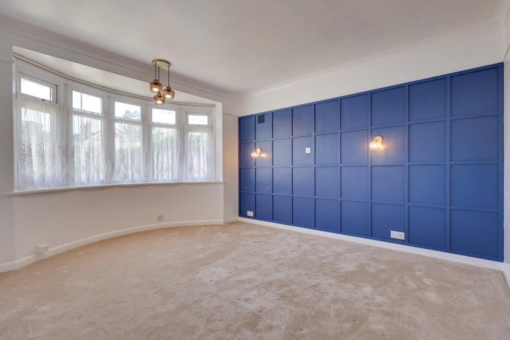 Portsmouth Road, Woolston - View 4