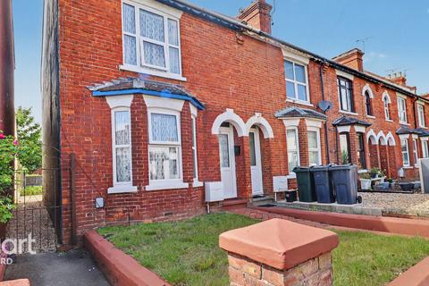 3 bedroom end of terrace house for sale, Beaver Road, Ashford