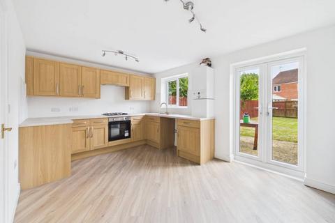 3 bedroom semi-detached house for sale, Hayton Grove, Hull, HU4 6JU