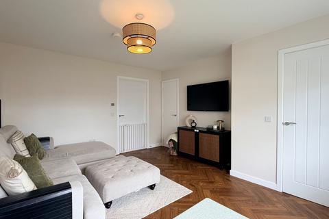 3 bedroom semi-detached house for sale, Red Fox Gardens, Glasgow G72