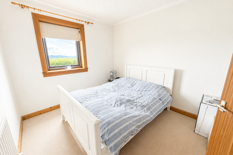 3 bedroom cottage for sale, 1 Linns Cottage, Collin, DG1 3SA