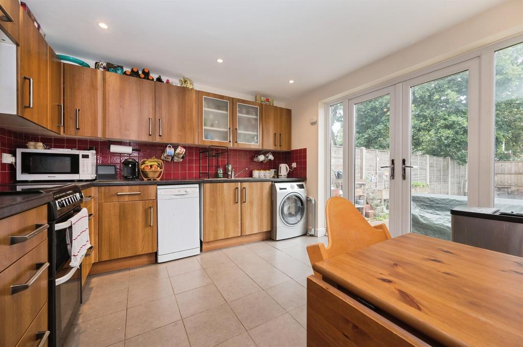 House in Southampton, Chartwell Green, West End - View 4