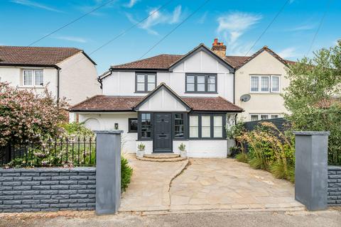 Dennis Road, East Molesey, KT8