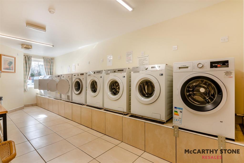 8582751-interior22.jpg