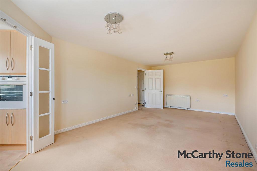 8695411-interior02-800.jpg