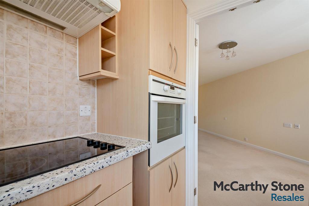 8695411-interior05-800.jpg
