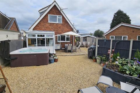 3 bedroom detached house for sale, Bowbridge Gardens, Bottesford
